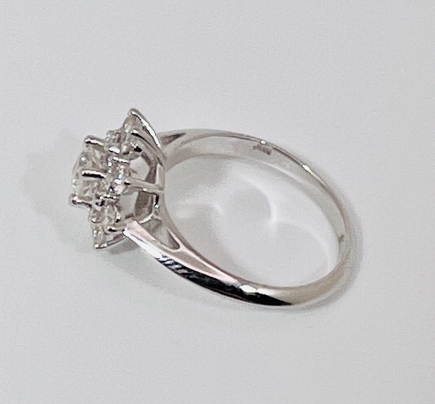 14k White Gold 1ct Diamond Cluster Ring