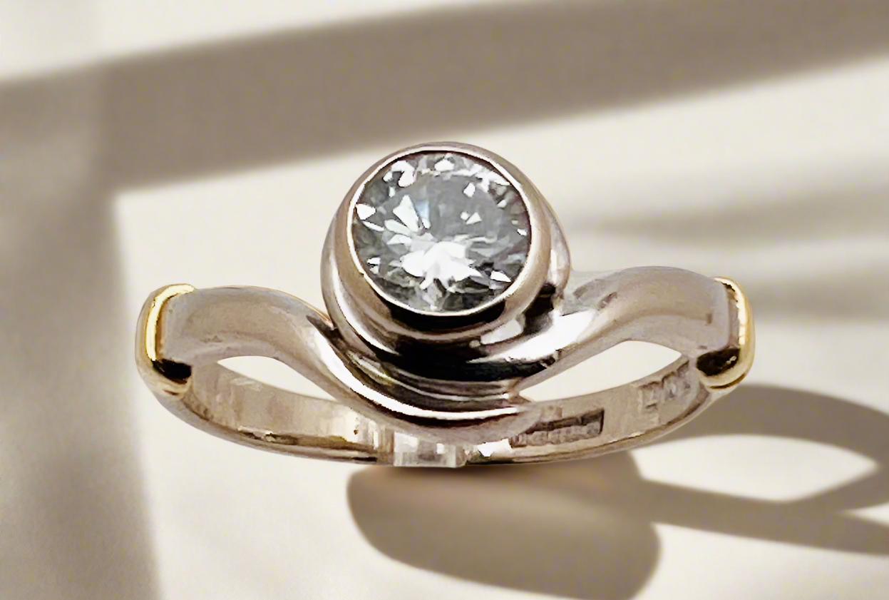 18k White and Yellow Gold Round 50pt Diamond Solitaire Ring