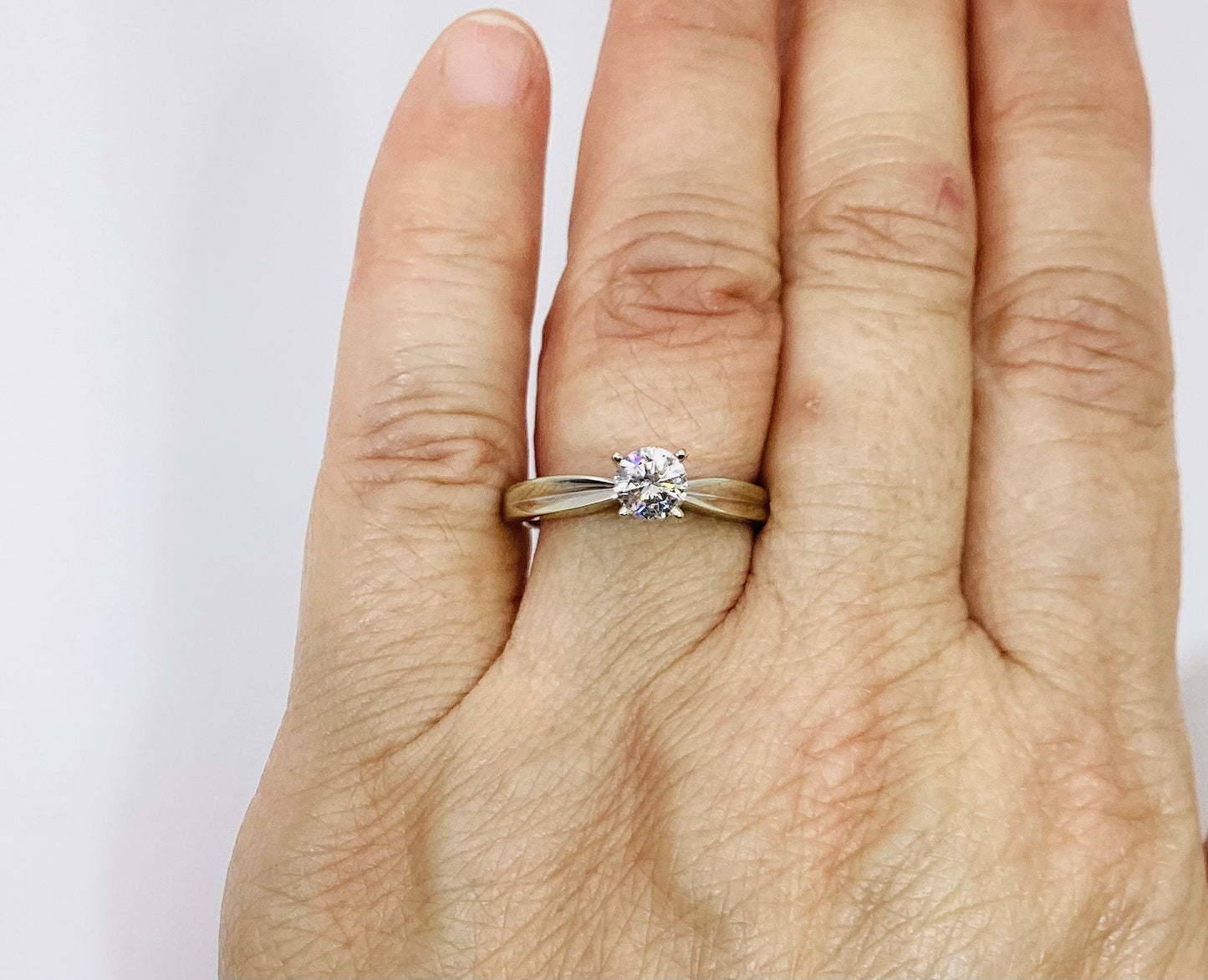 18k White Gold Round Cut 52pt Diamond Solitaire Ring