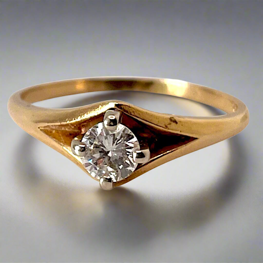 Lady's 14k Yellow and White Gold 0.32ct Diamond Solitaire Ring