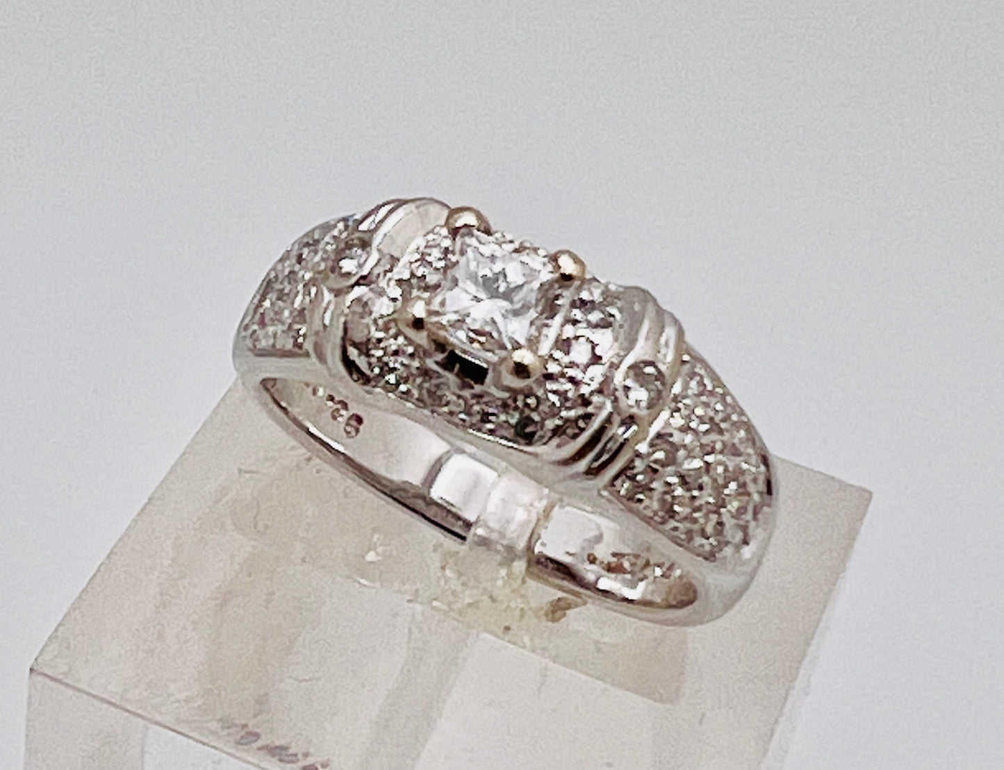 14k White Gold Princess Cut 88pt Diamond with Accents