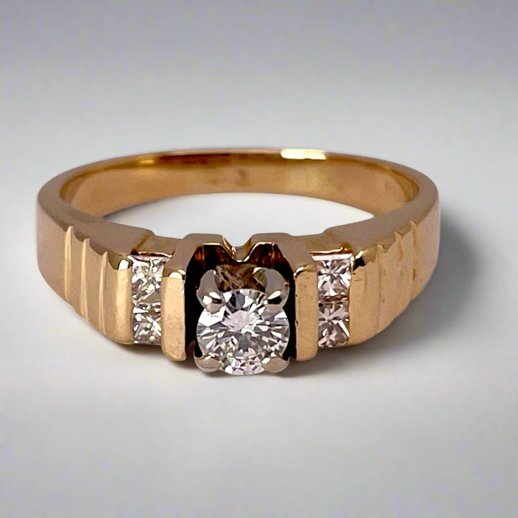 Lady's 14k Yellow Gold 0.39ct Diamond Engagement Ring
