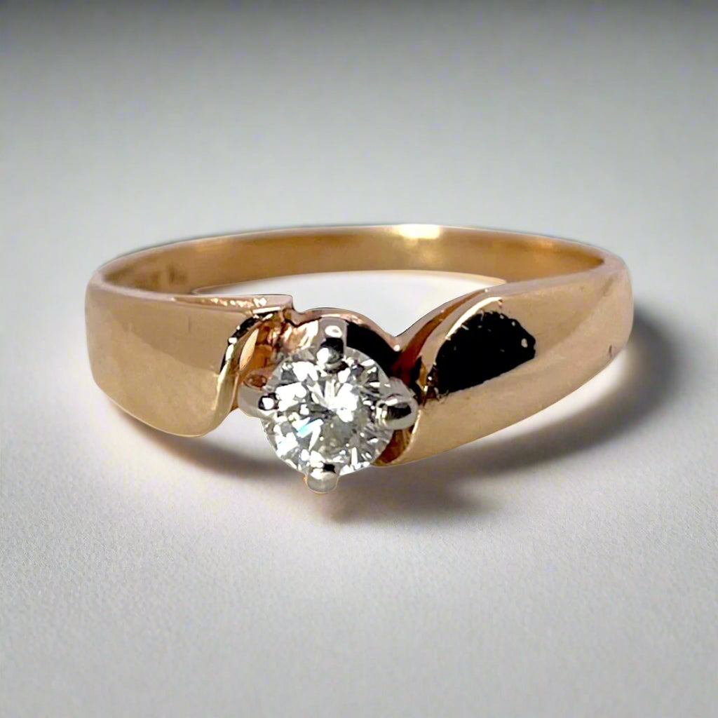 14k Yellow Gold Round Brilliant Cut 0.25ct Diamond Solitaire Ring