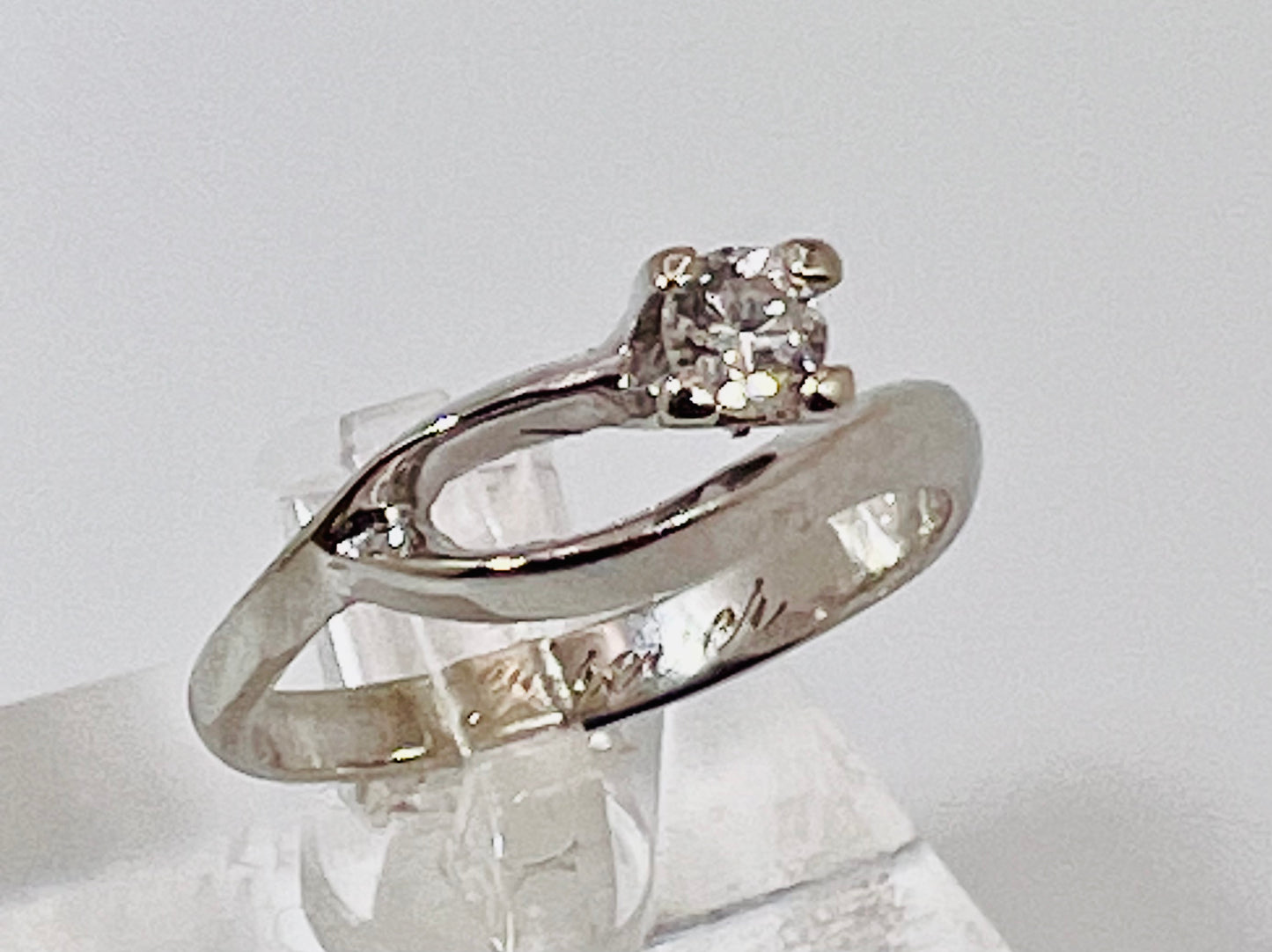 14k White Gold Round Cut 16pt Diamond Solitaire Ring