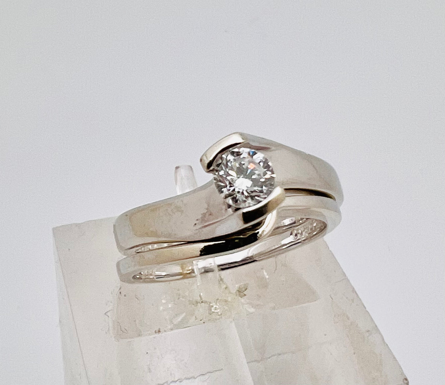 14k White Gold Round 32pt Diamond Solitaire with Accents Ring Set