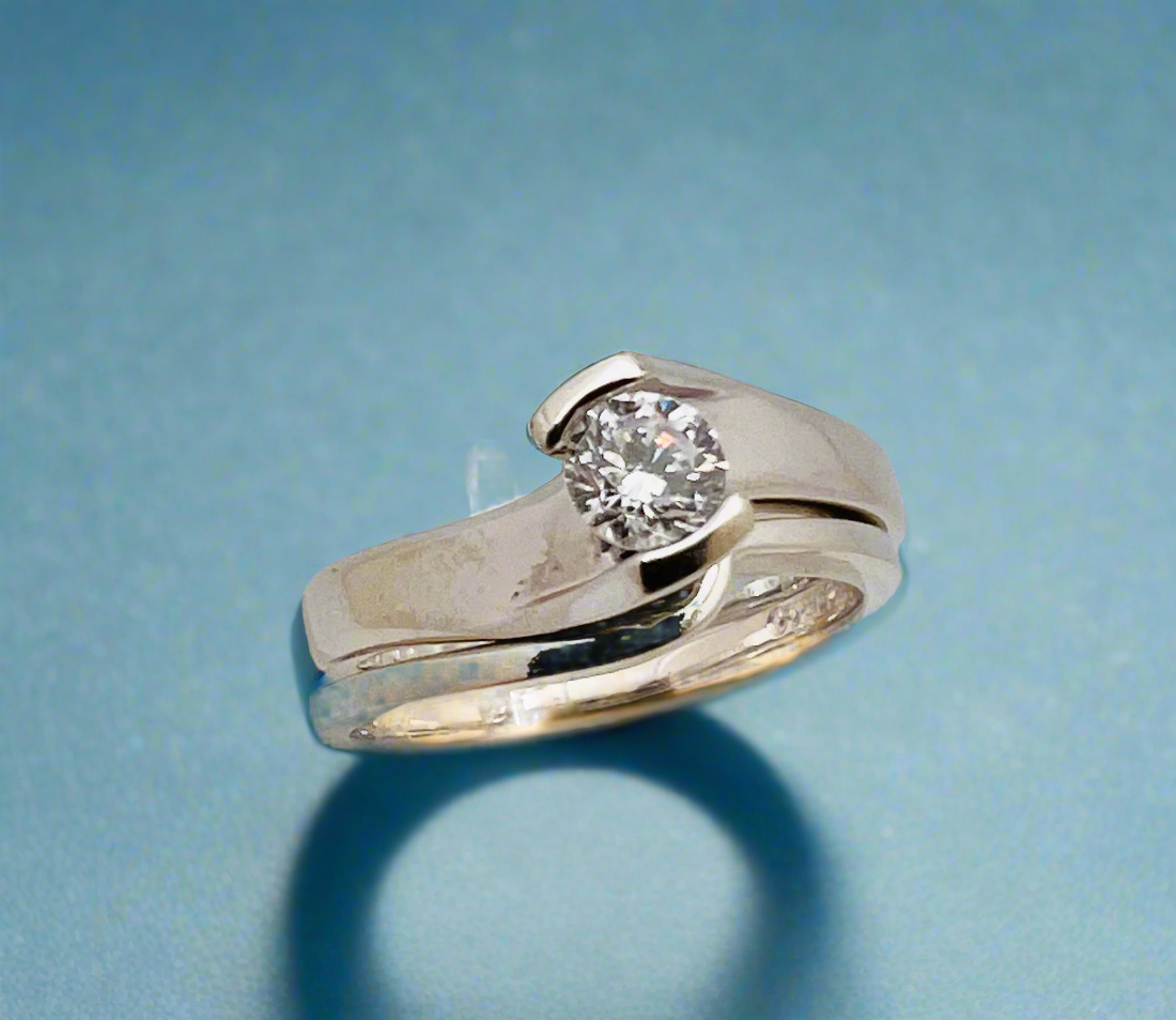 14k White Gold Round 32pt Diamond Solitaire with Accents Ring Set