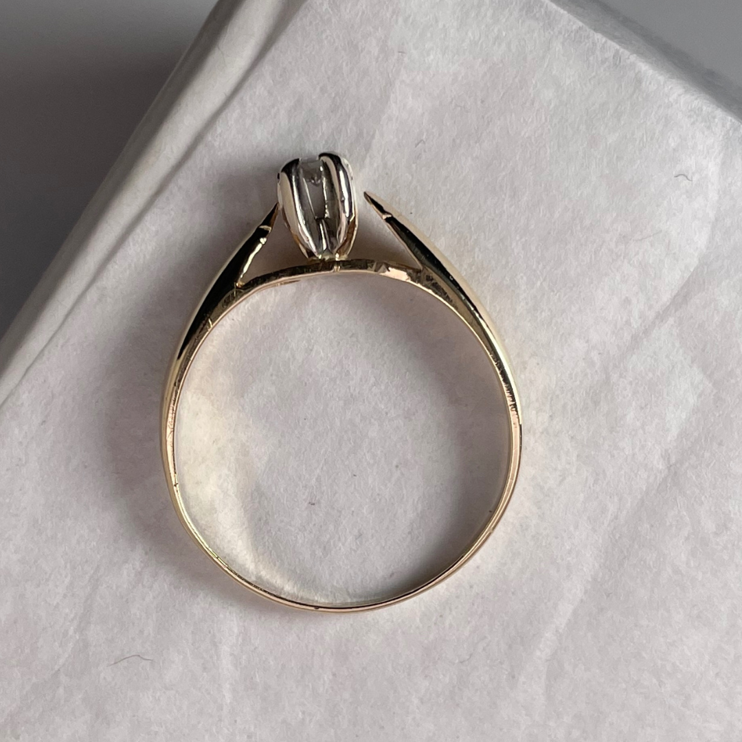 14k Yellow Gold Round Cut 0.07ct Solitaire Diamond Ring