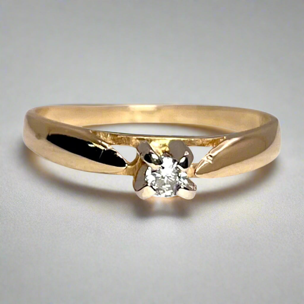14k Yellow Gold Round Cut 0.07ct Solitaire Diamond Ring