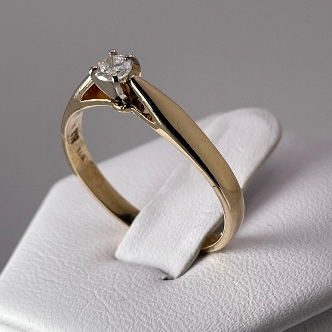 14k Yellow Gold Round Cut 0.15ct Diamond Solitaire Ring