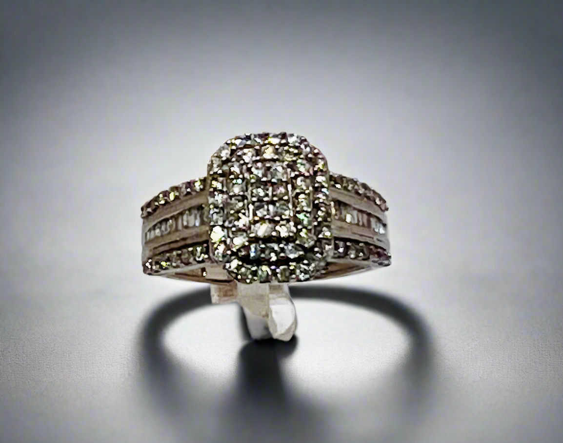10k White Gold Full Cut 1ct Diamond Row Set Cluster Ring