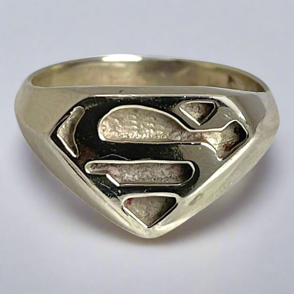 10k White Gold Superman Ring