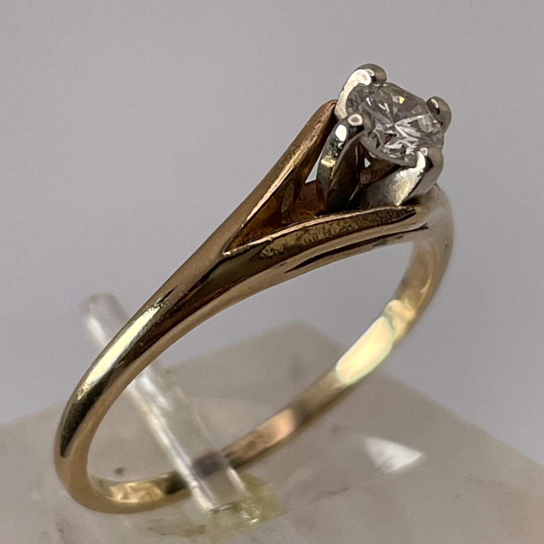 Lady's 14k Yellow and White Gold 0.32ct Diamond Solitaire Ring