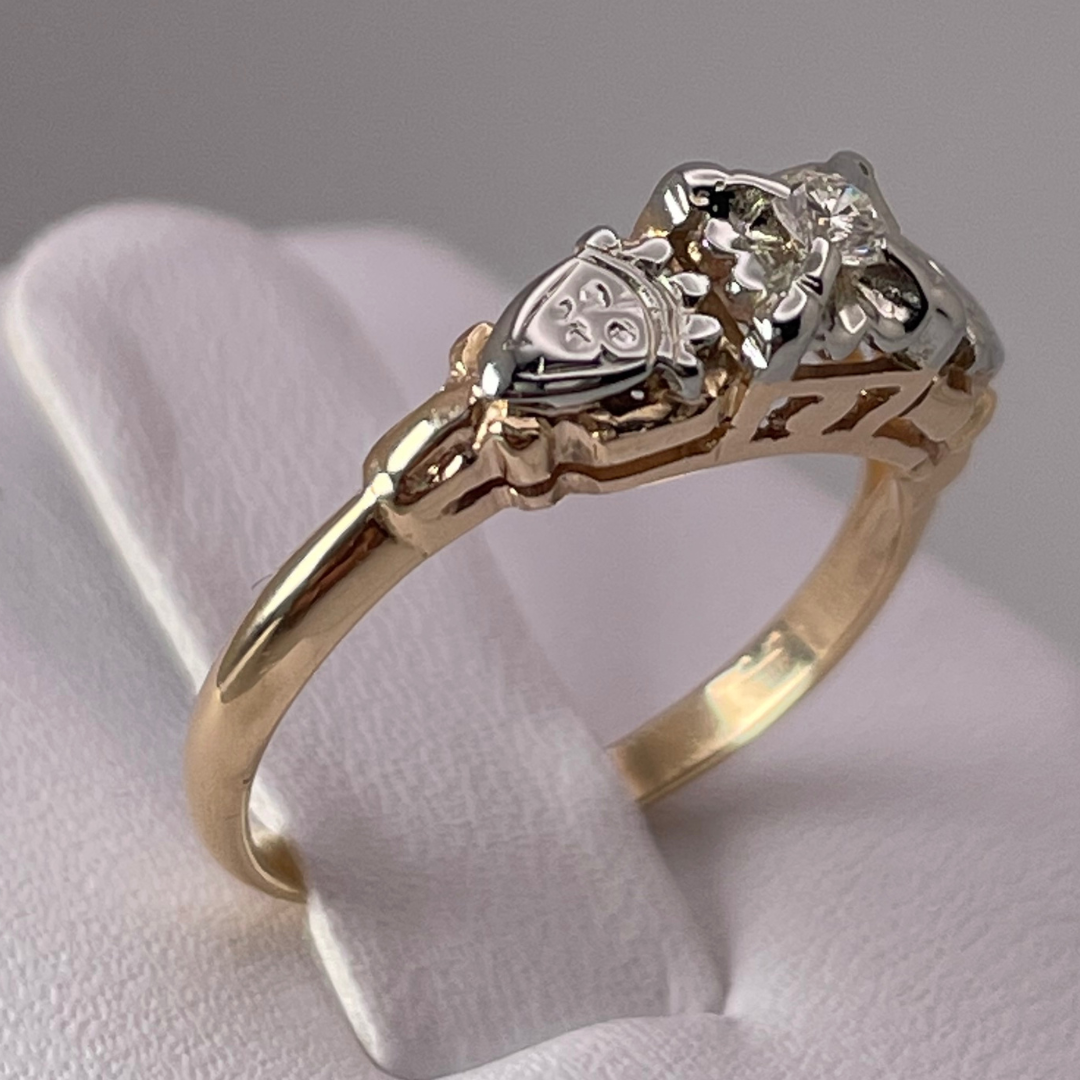 14k-18k Yellow & White Gold Round Cut 6pt Diamond Solitaire Ring