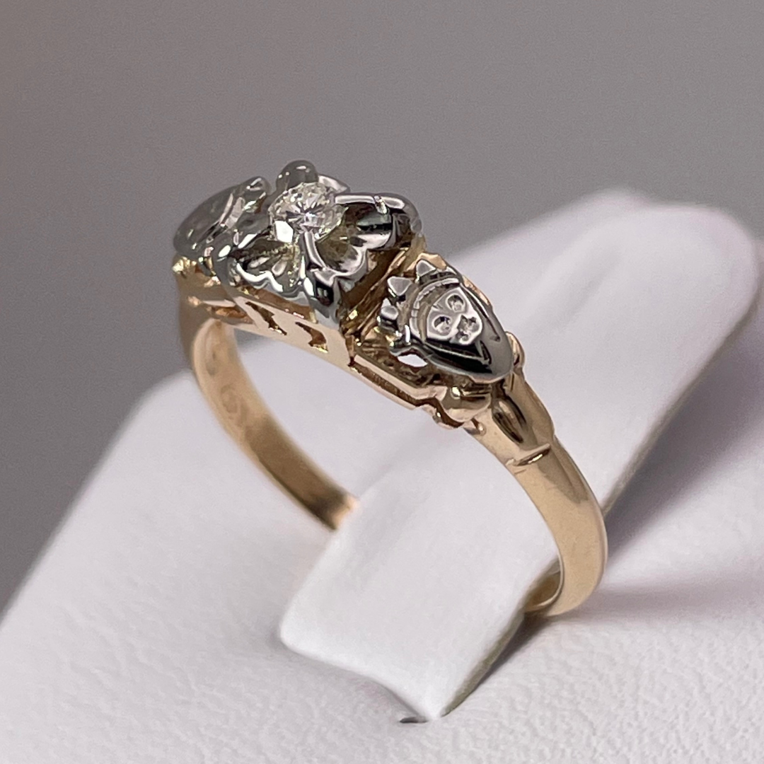 14k-18k Yellow & White Gold Round Cut 6pt Diamond Solitaire Ring