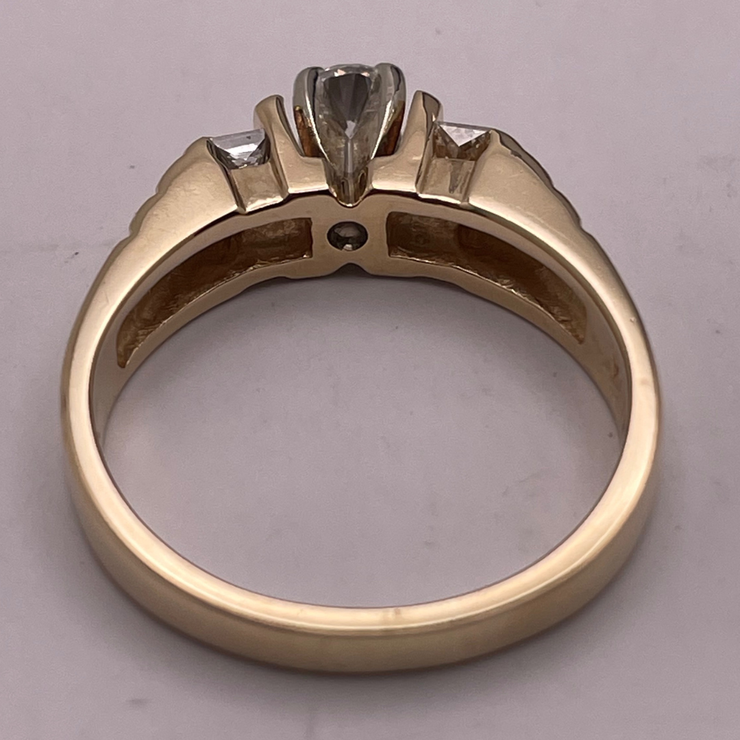 Lady's 14k Yellow Gold 0.39ct Diamond Engagement Ring