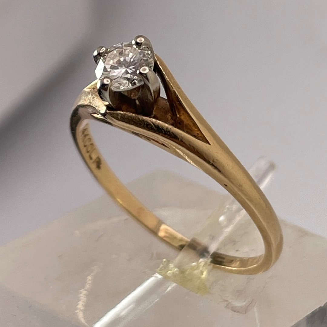 Lady's 14k Yellow and White Gold 0.32ct Diamond Solitaire Ring