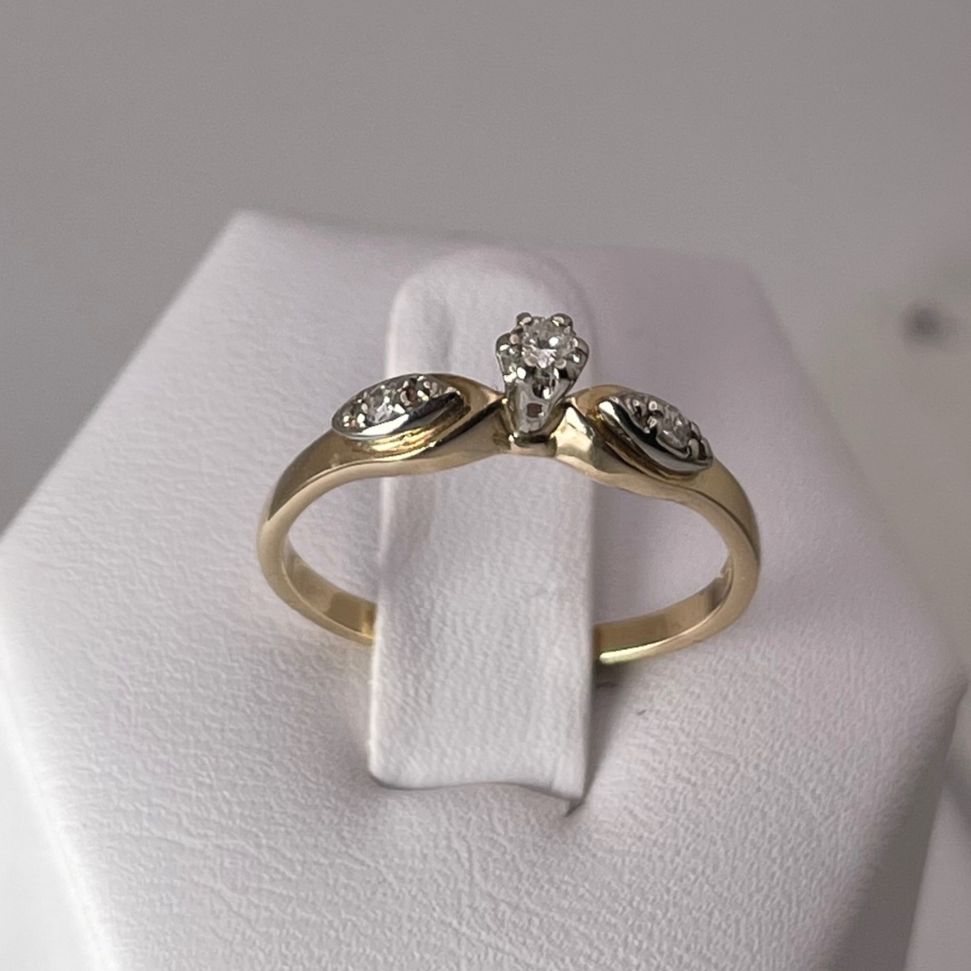 14k Yellow and White Gold 0.13ct Diamond Solitaire with Accents Ring