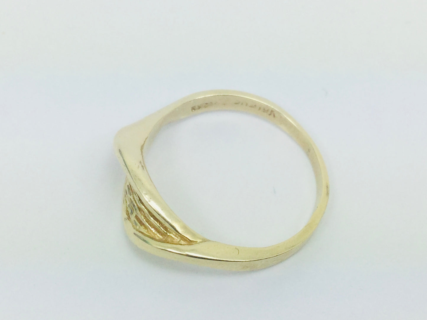 10k Yellow Gold Swivel Twist Lines Ring