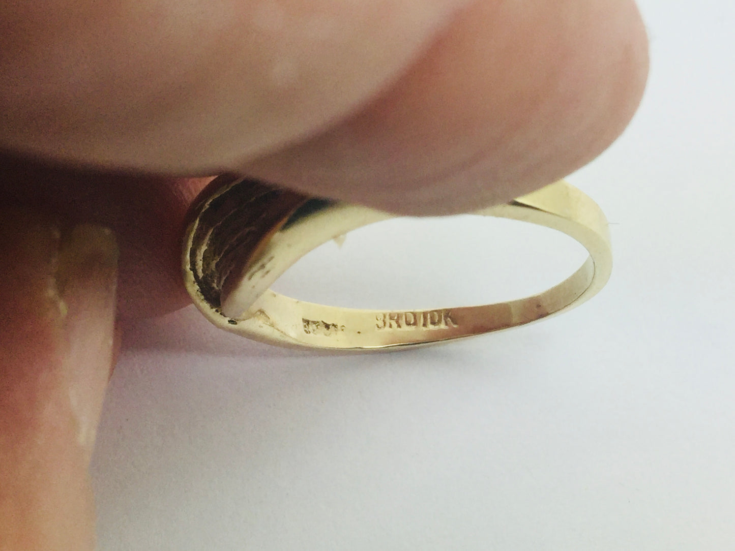 10k Yellow Gold Swivel Twist Lines Ring