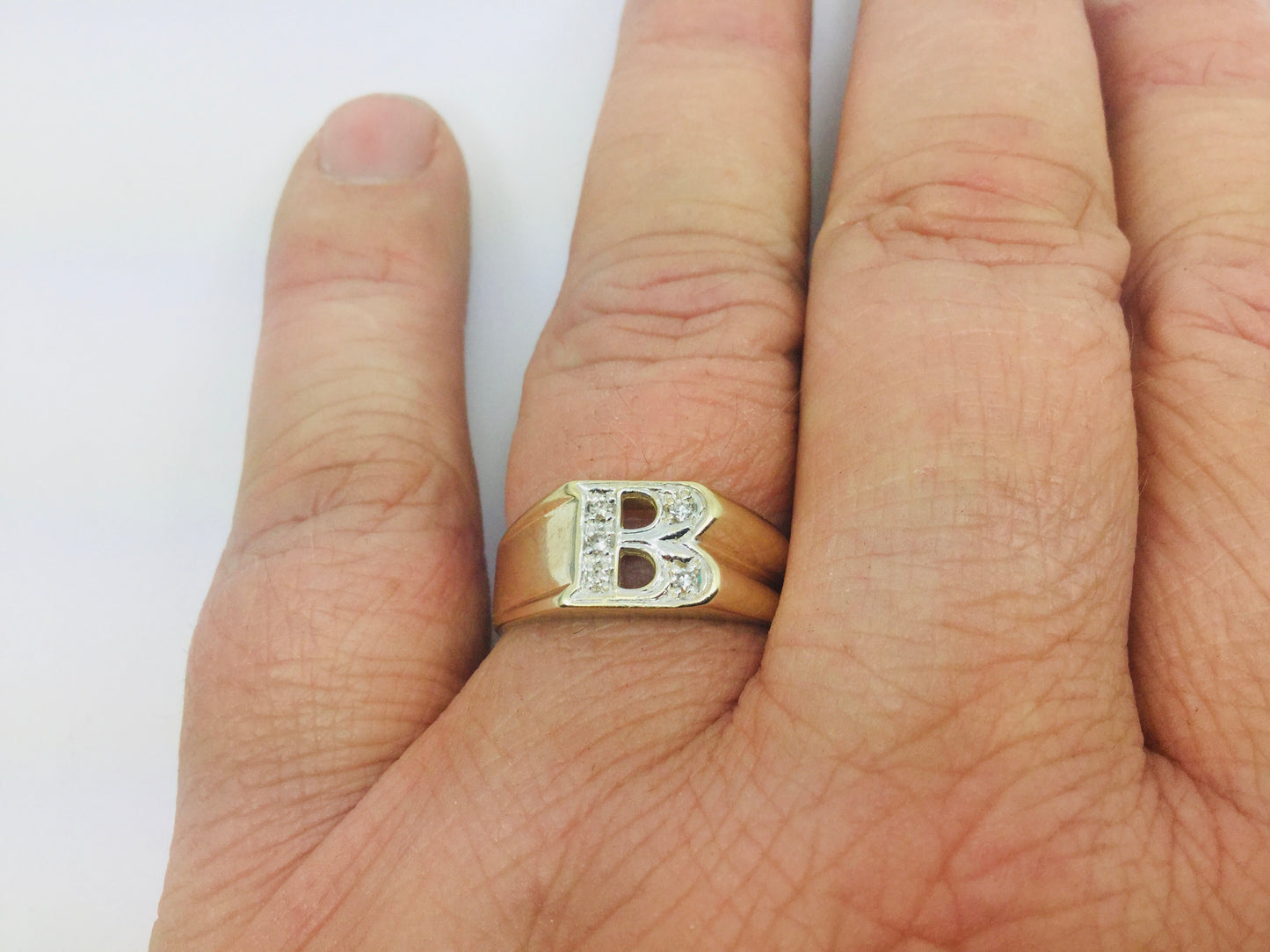 10k Yellow Gold Round Cut 5pt Diamond Letter 'B' Initial Ring