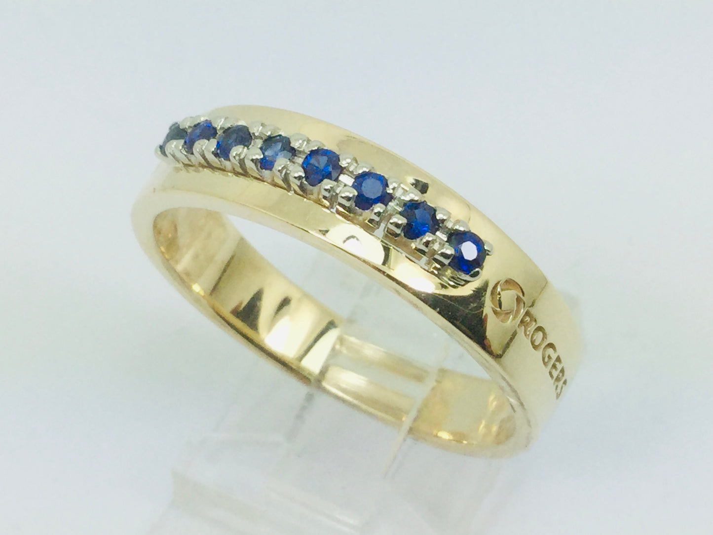 14k Yellow Gold Round Cut 0.20ct Sapphire September Birthstone Row Set Rogers Ring