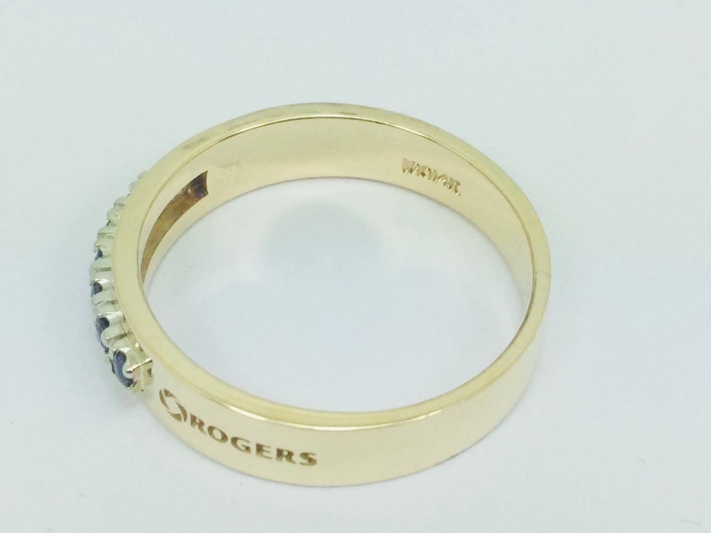 14k Yellow Gold Round Cut 0.20ct Sapphire September Birthstone Row Set Rogers Ring