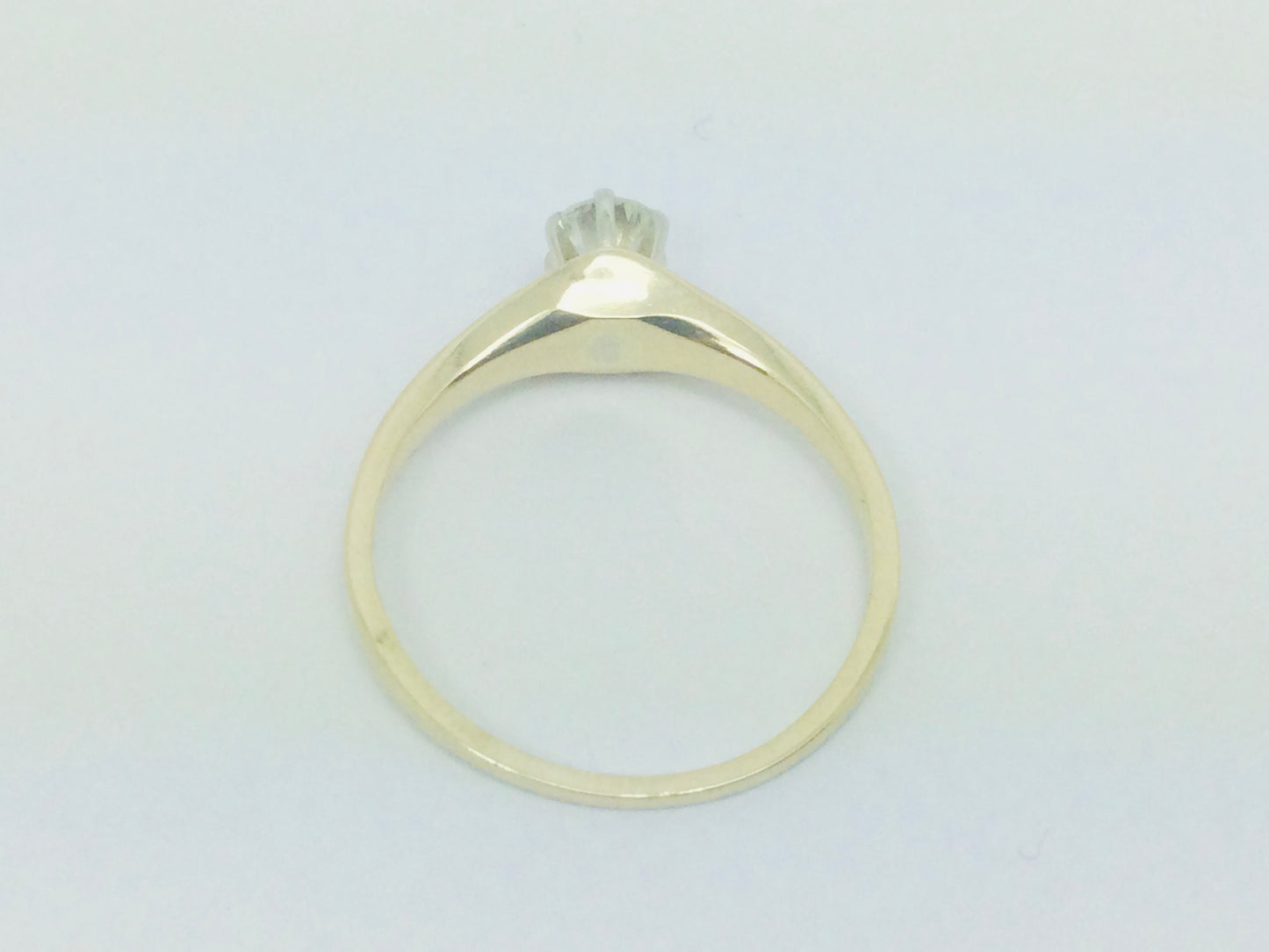 14k Yellow Gold Round Cut 33pt Diamond Solitaire Ring