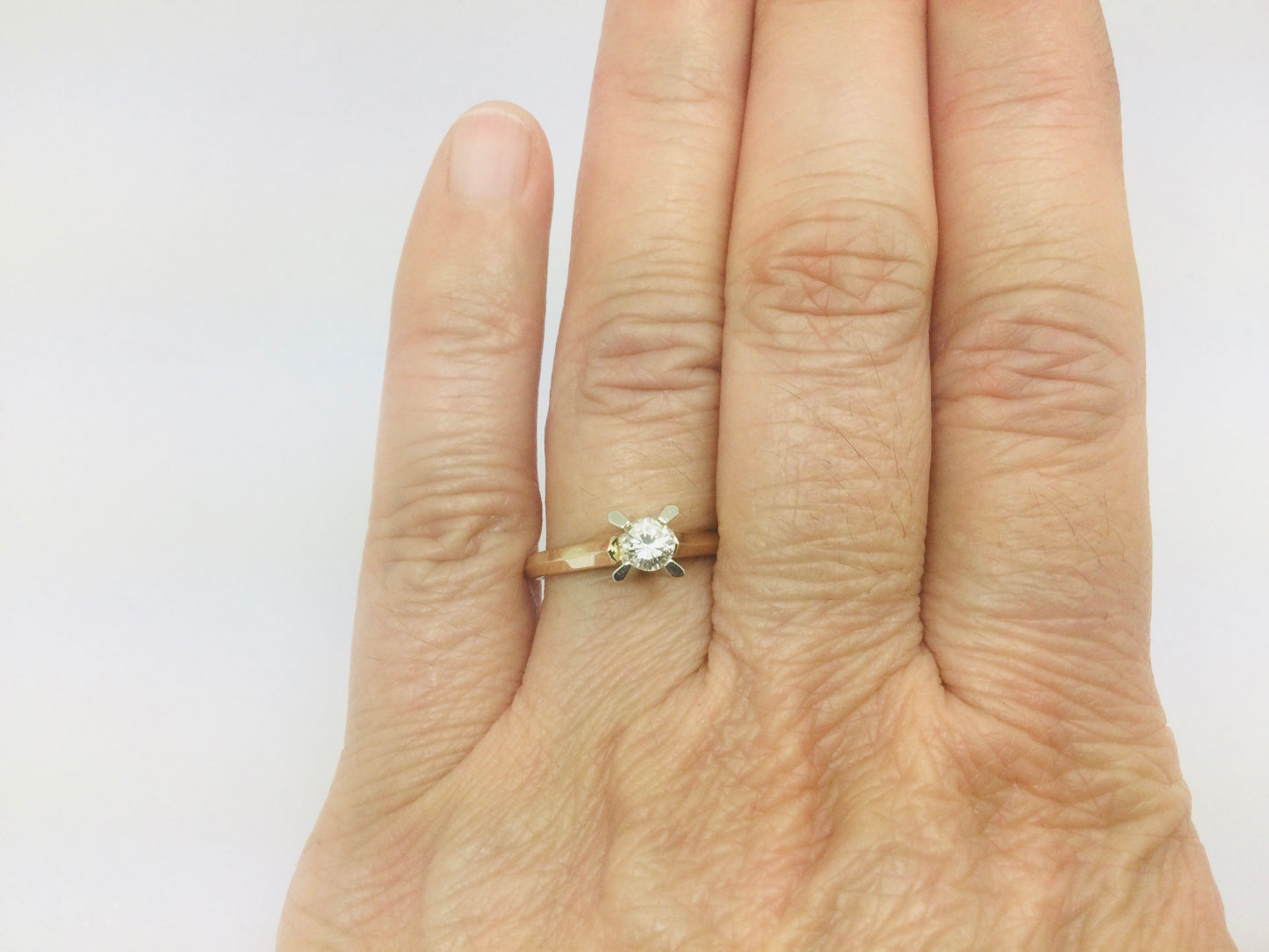 14k Yellow Gold Round Cut 30pt Diamond Solitaire Ring