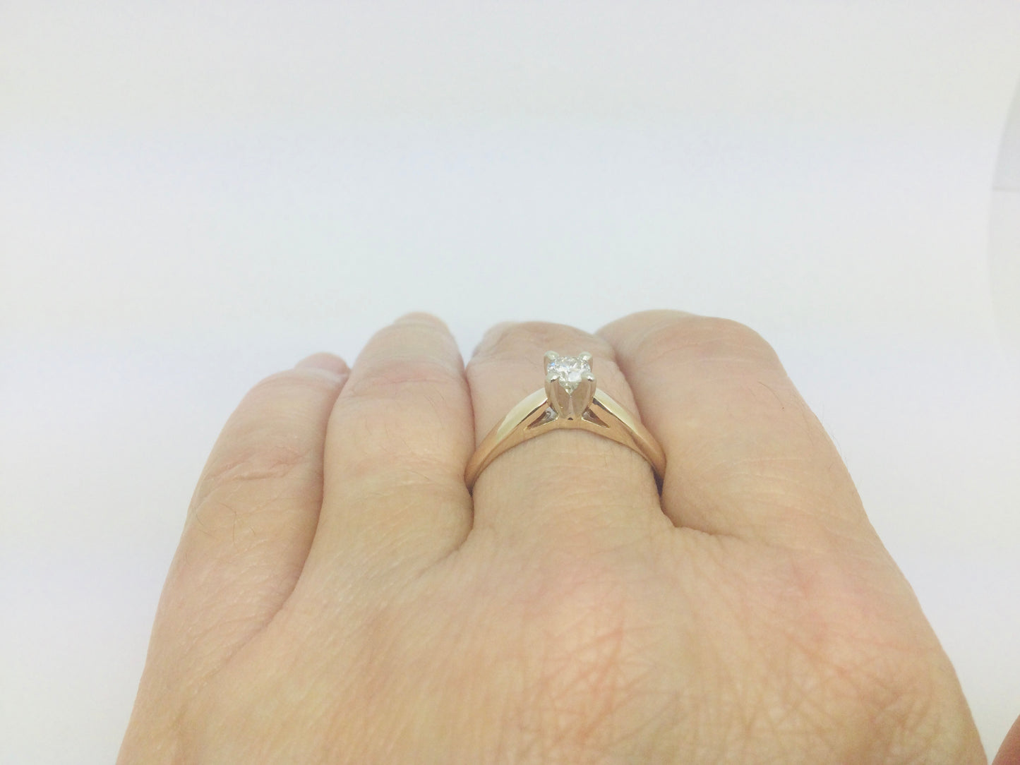 14k Yellow Gold Round Cut 25pt Diamond Solitaire Ring