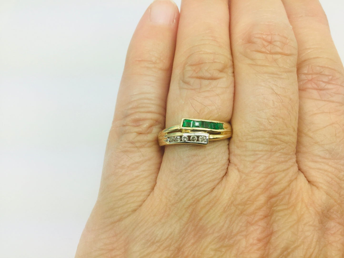 14k Yellow Gold Princess Cut 40pt Emerald May Birthstone & 10pt Round Cut Diamond Row Set Ring