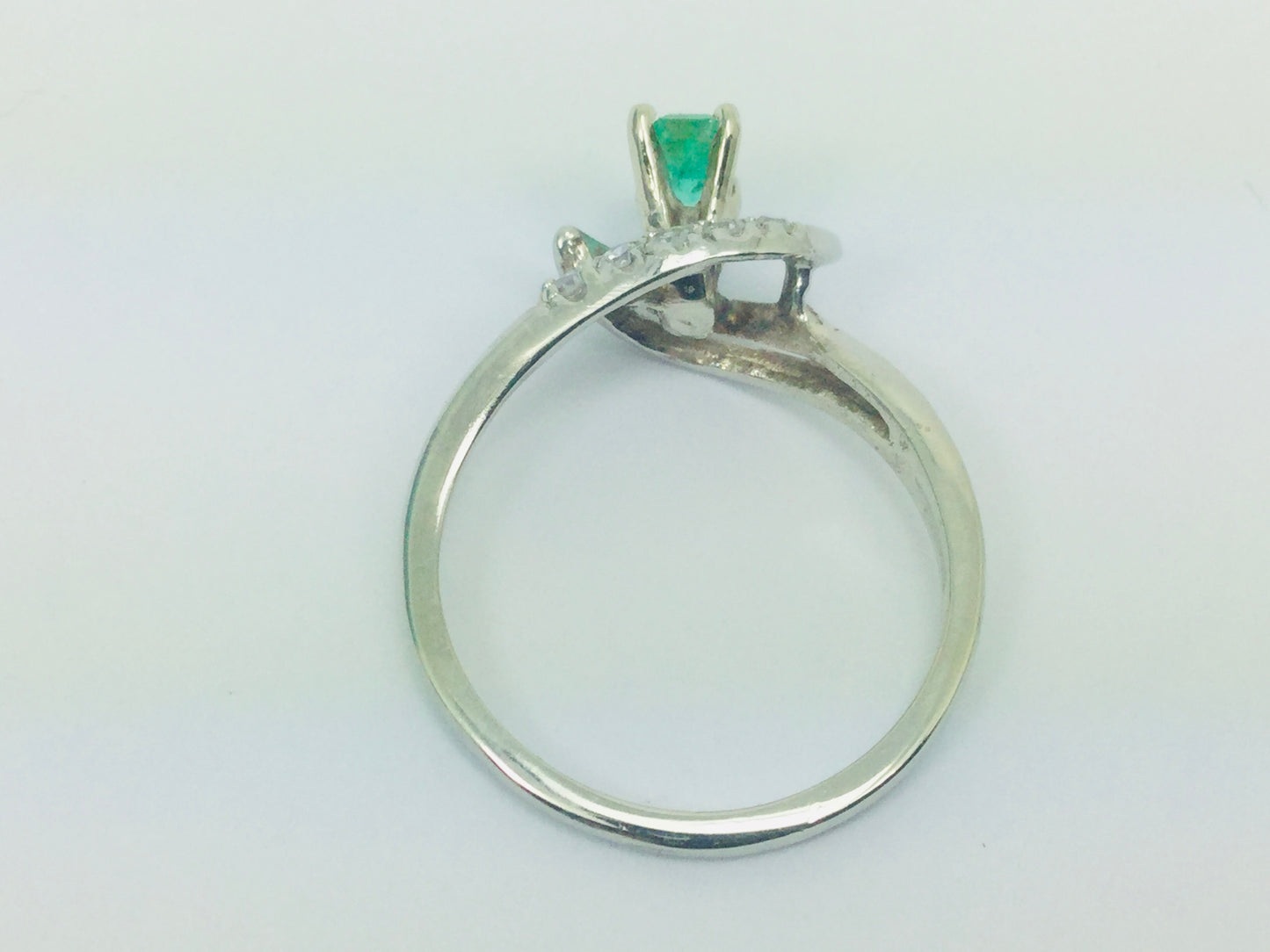 14k White Gold Emerald Cut 0.25ct Emerald May Birthstone & 0.075ct Diamond Ring