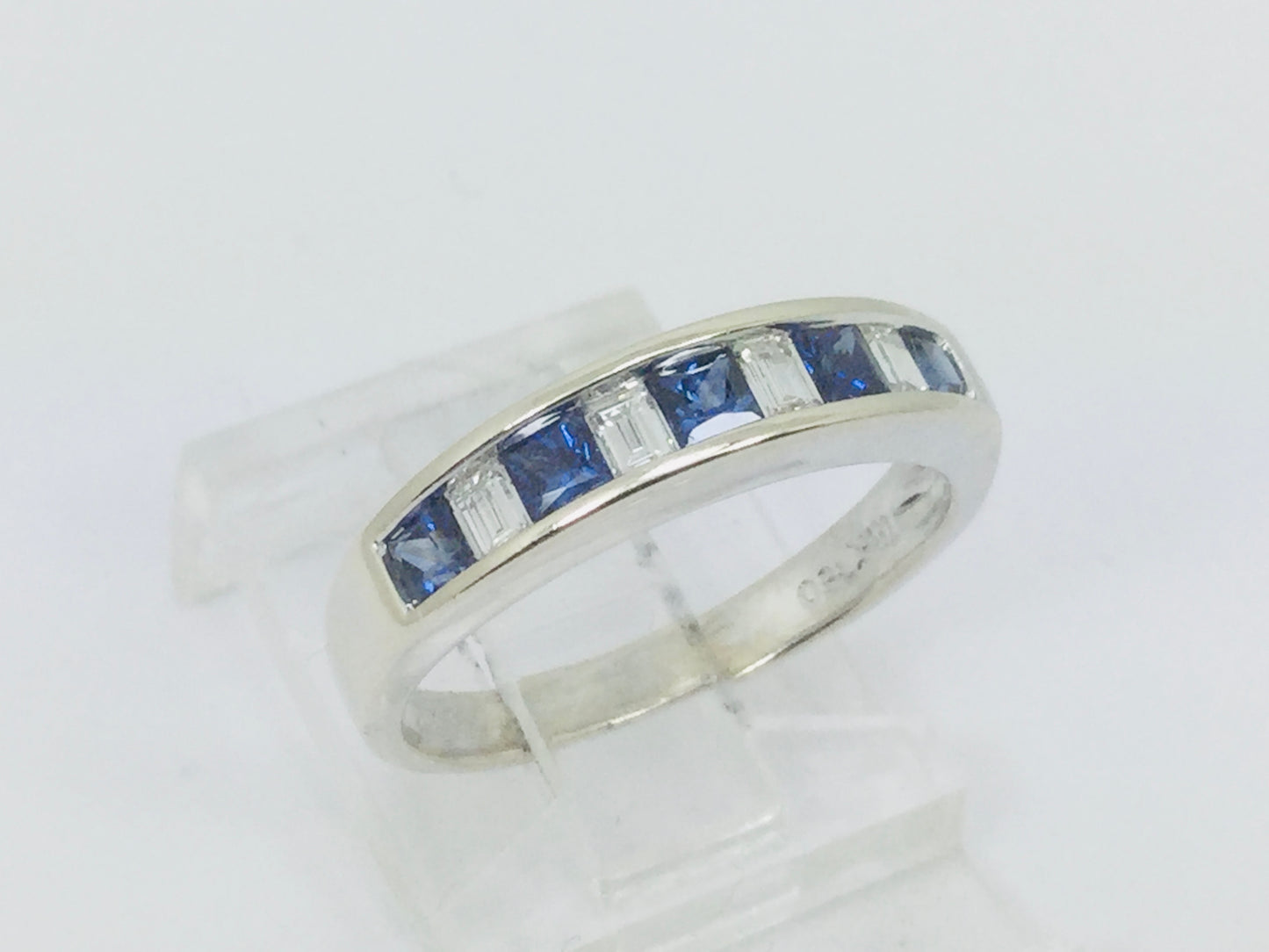 18k White Gold Princess Cut 50pt Sapphire & Baguette Cut 32pt Diamond Ring