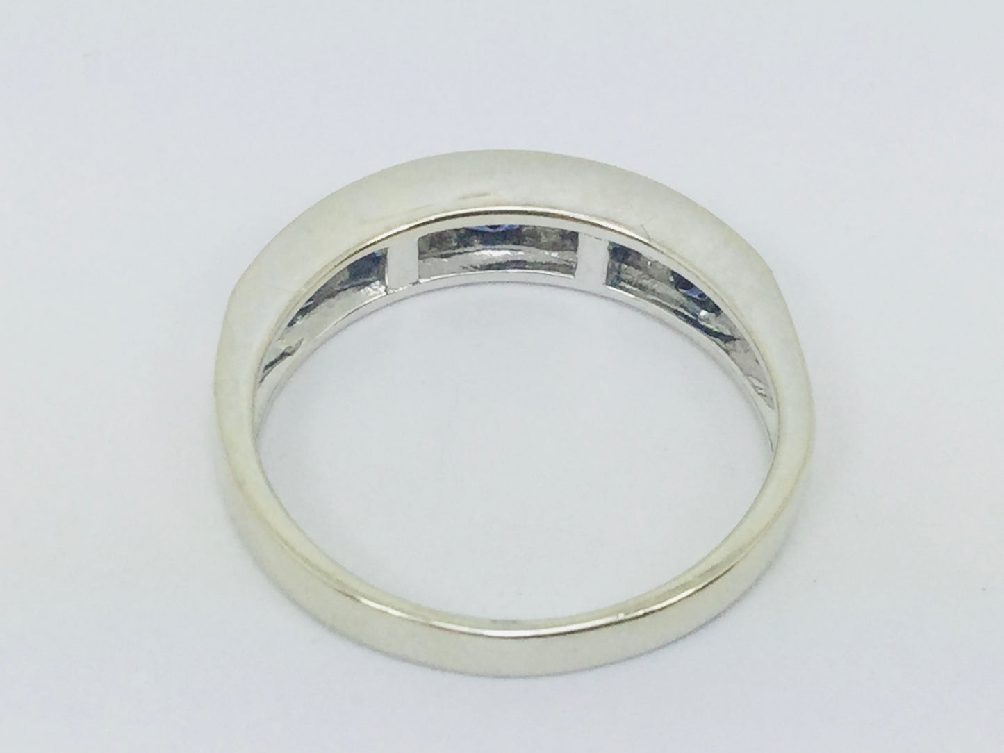 18k White Gold Princess Cut 50pt Sapphire & Baguette Cut 32pt Diamond Ring