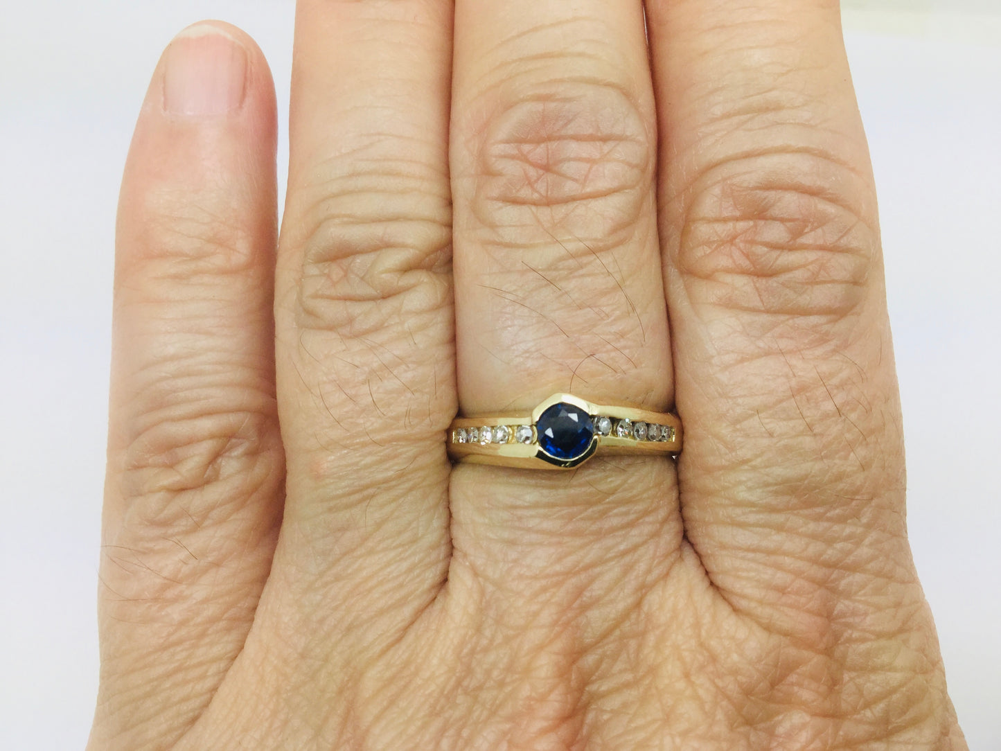 14k Yellow Gold Round Cut 25pt Sapphire September Birthstone & 10pt Diamond Ring