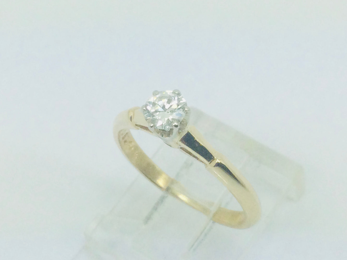 14k Yellow Gold Round Cut 30pt Diamond Solitaire Ring