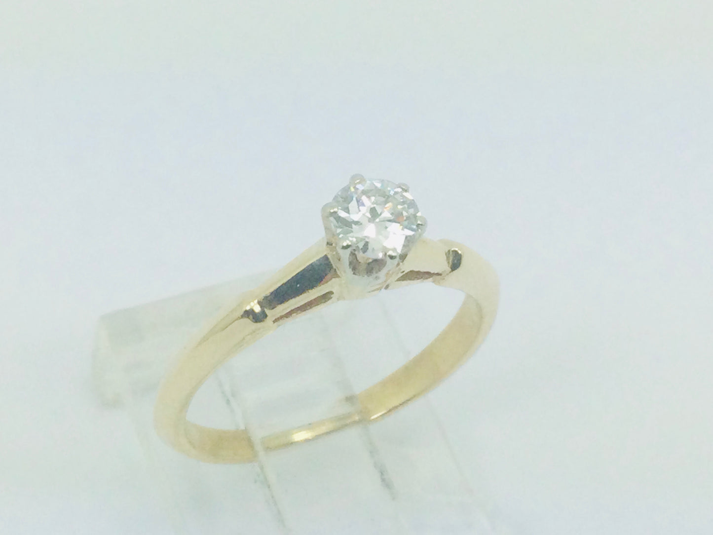 14k Yellow Gold Round Cut 30pt Diamond Solitaire Ring