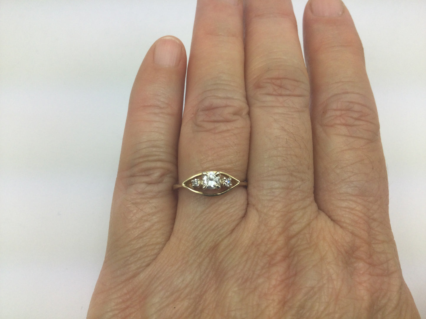14k Yellow Gold Round Cut 20pt Diamond with Accent Ring