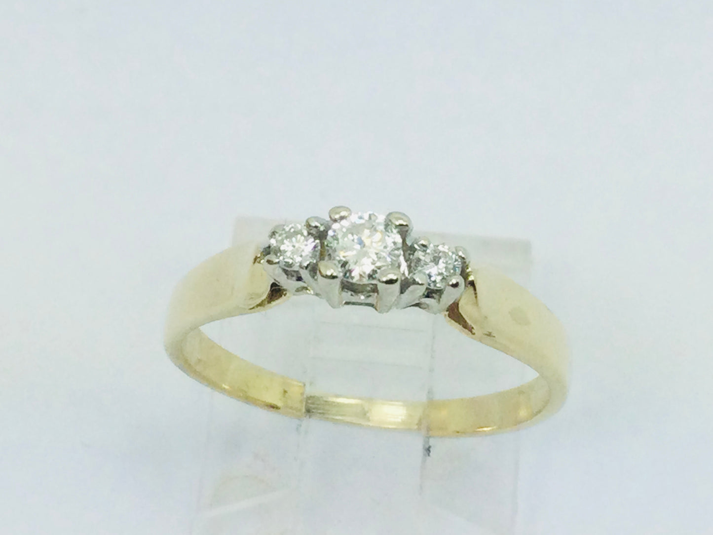 14k Yellow Gold 17pt Round Cut Diamond Trinity Ring