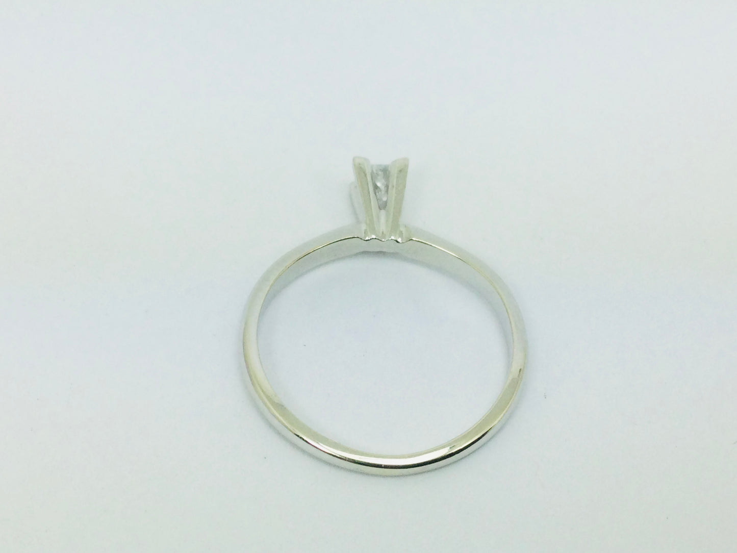 14k White Gold Princess Cut 17pt Solitaire Diamond Ring