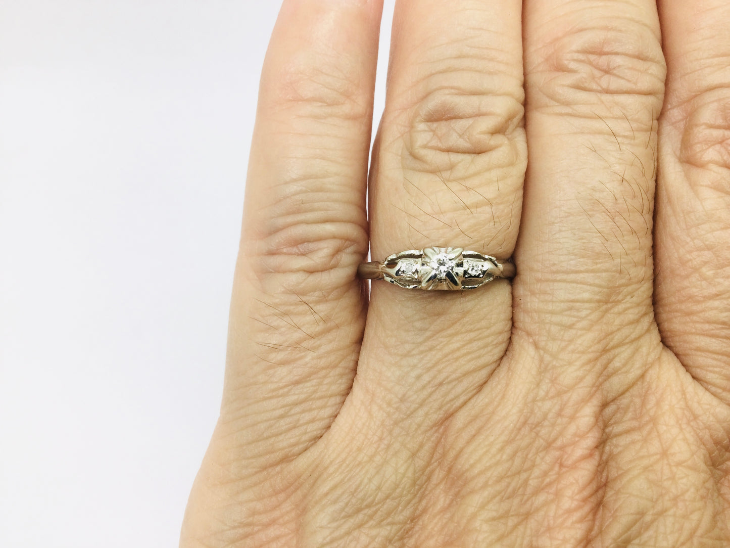 14k White Gold Vintage Round Cut 8pt Diamond with Diamond Accents Ring