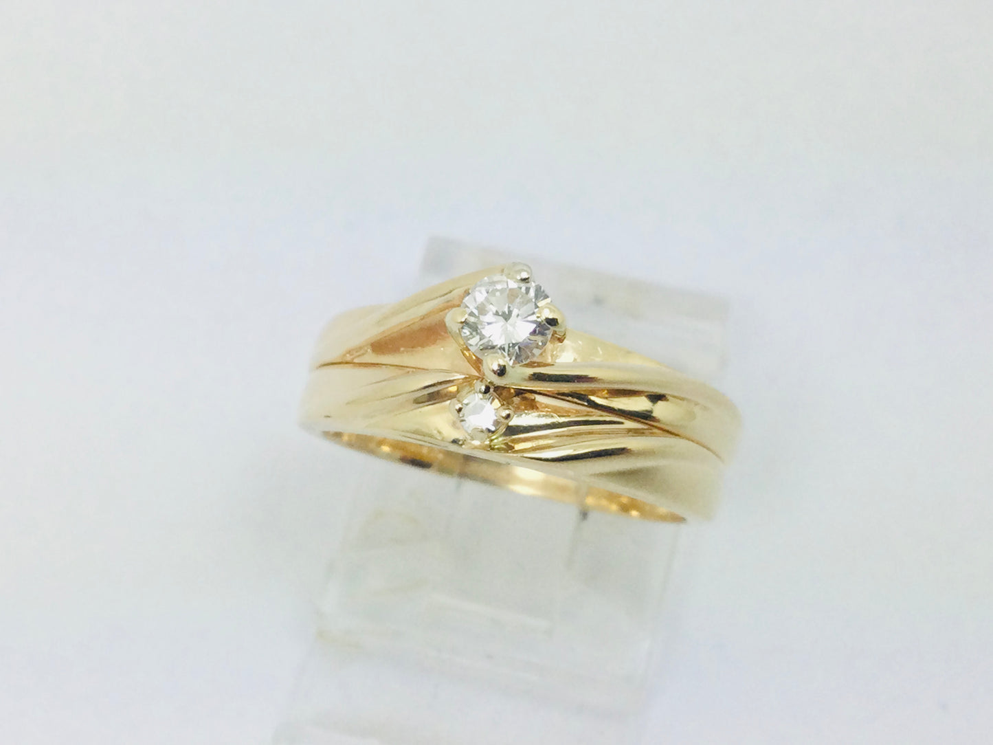 14k Yellow Gold 20pt Round Cut Diamond Solitaire with Accent Ring