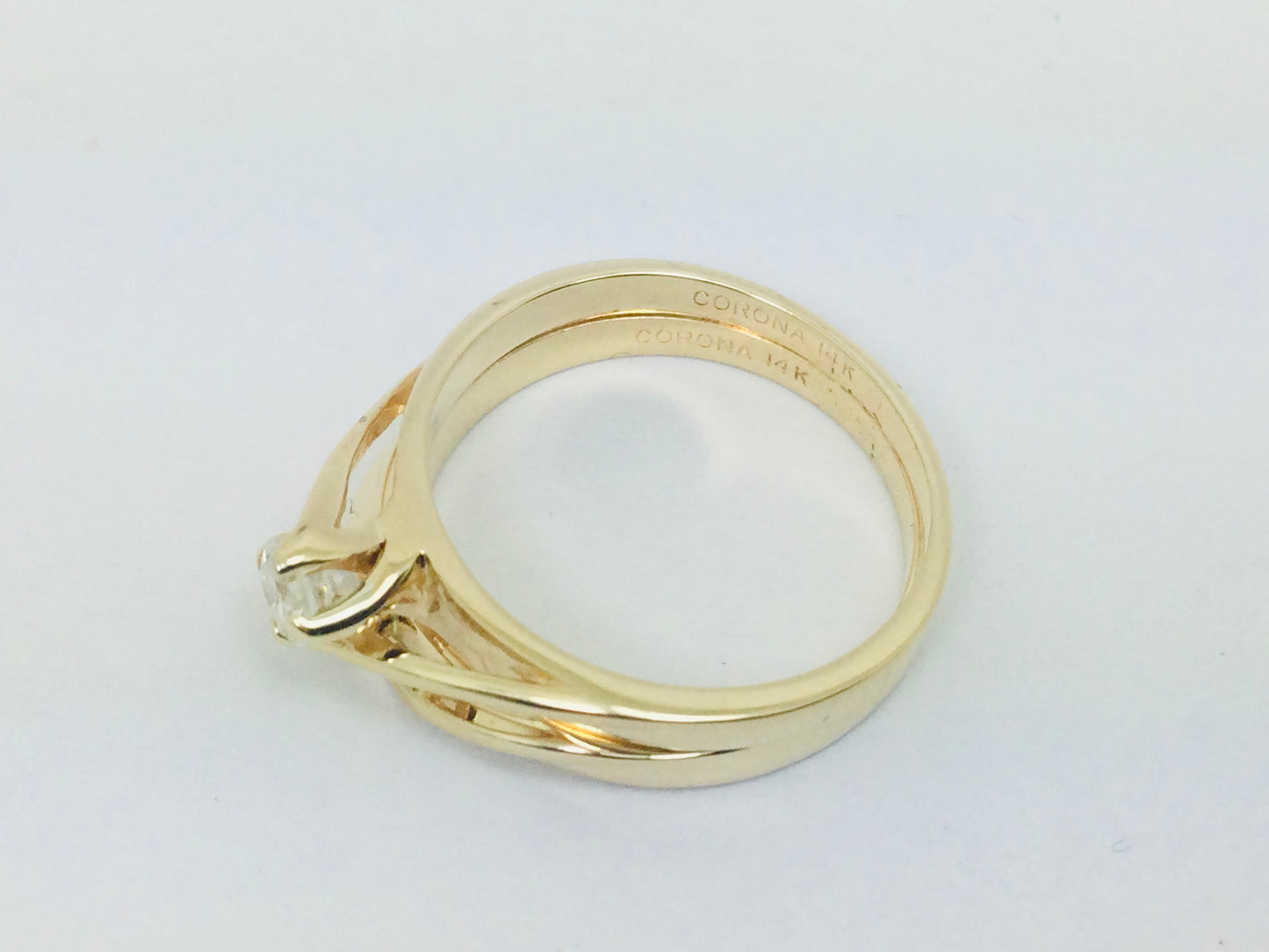 14k Yellow Gold 20pt Round Cut Diamond Solitaire with Accent Ring