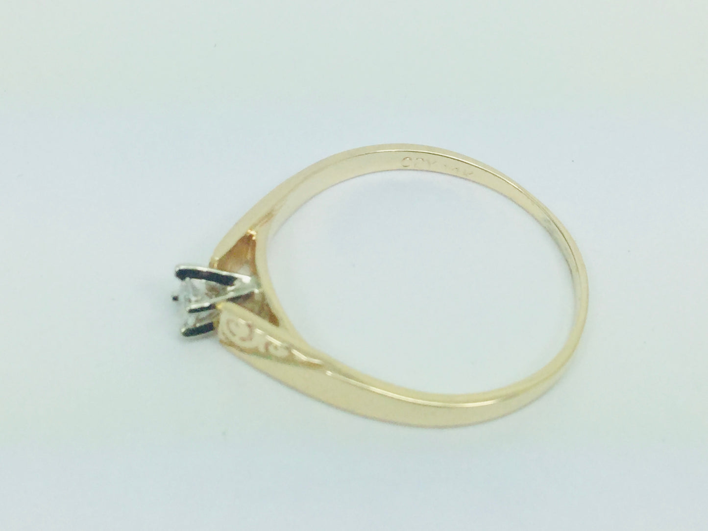14k Yellow Gold Round Cut 7pt Solitaire Diamond Ring