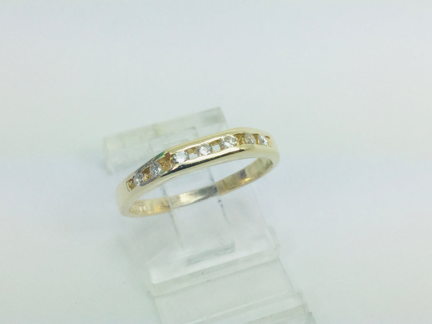 14k Yellow Gold Round Cut 0.14ct Diamond Channel Set Ring