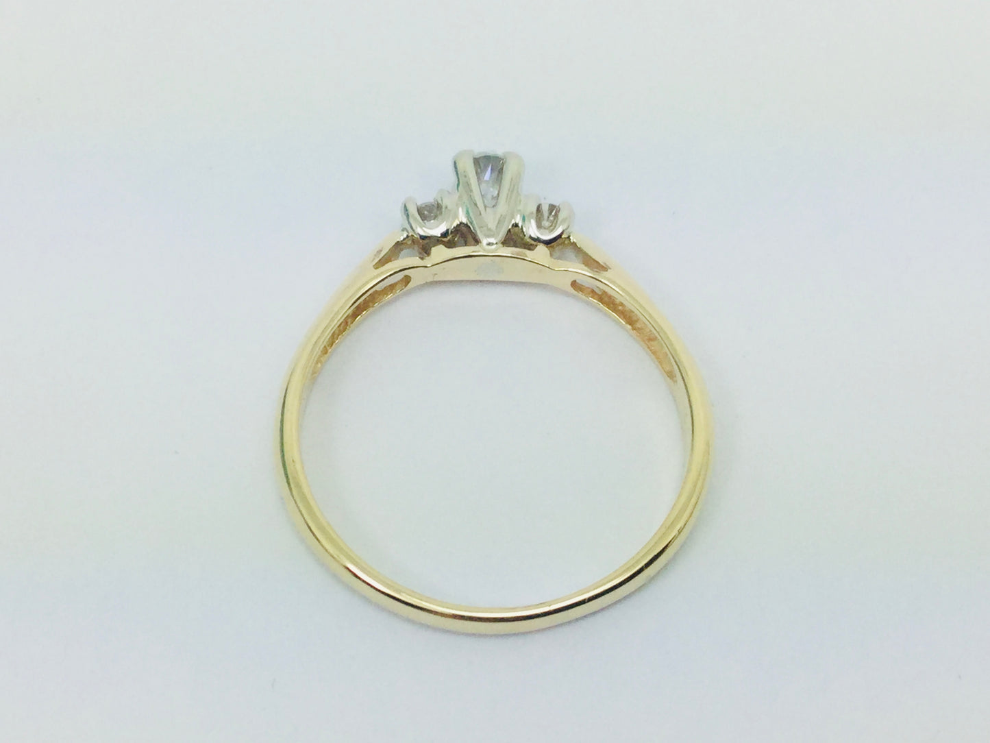 14k Yellow Gold Round Cut 20pt Trinity Three Stone Diamond Ring