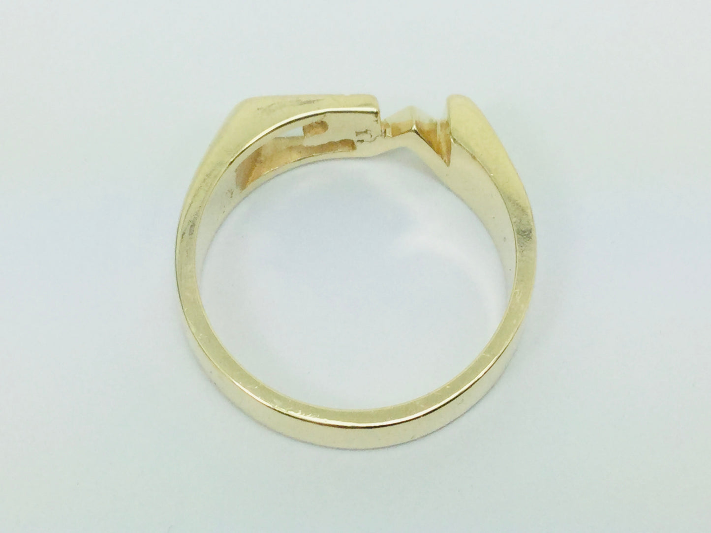 10k Yellow Gold Letter 'GM' Initial Identification Ring