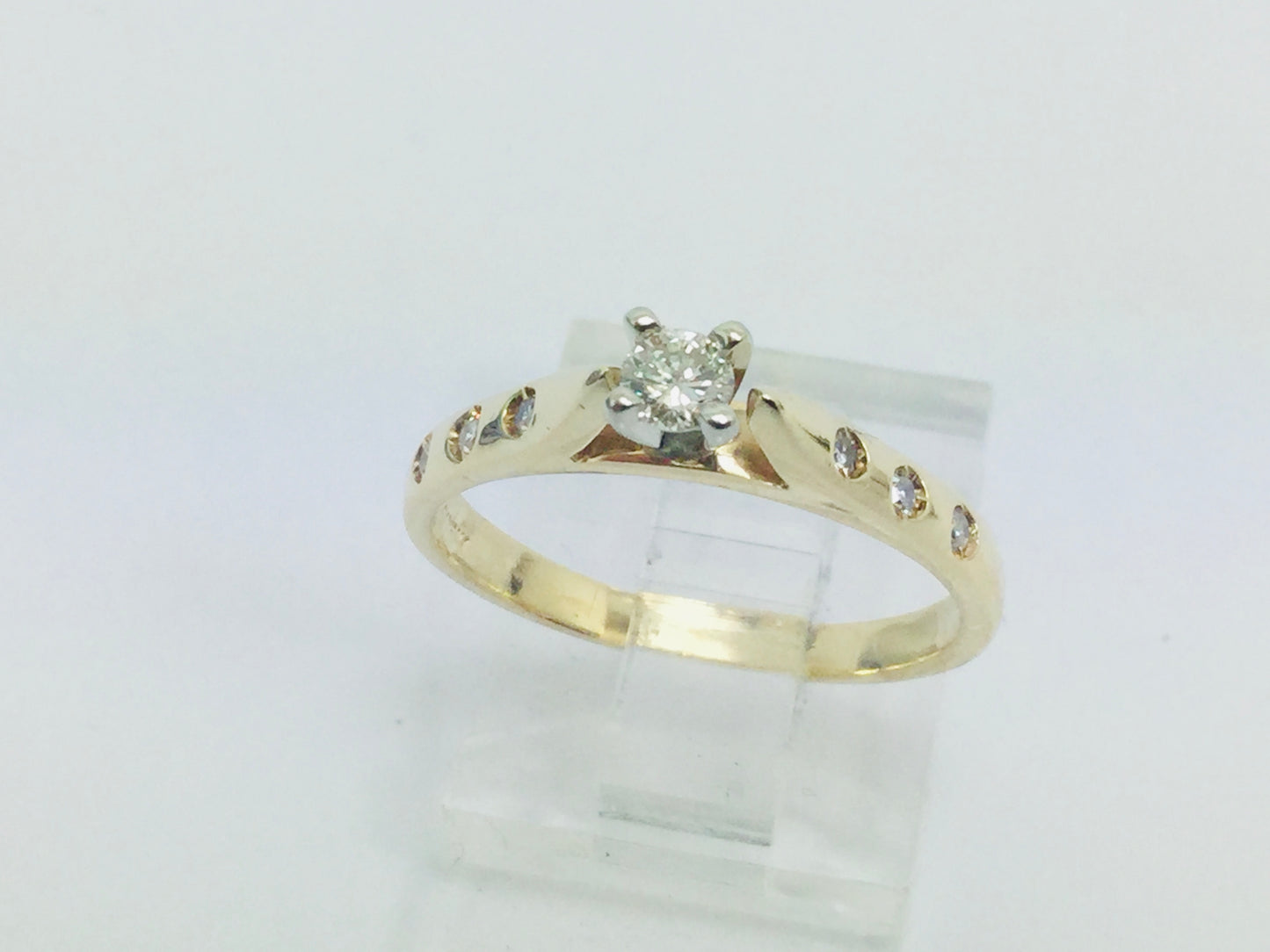 14k Yellow Gold Round Cut 21pt Diamond Solitaire with Accents Ring