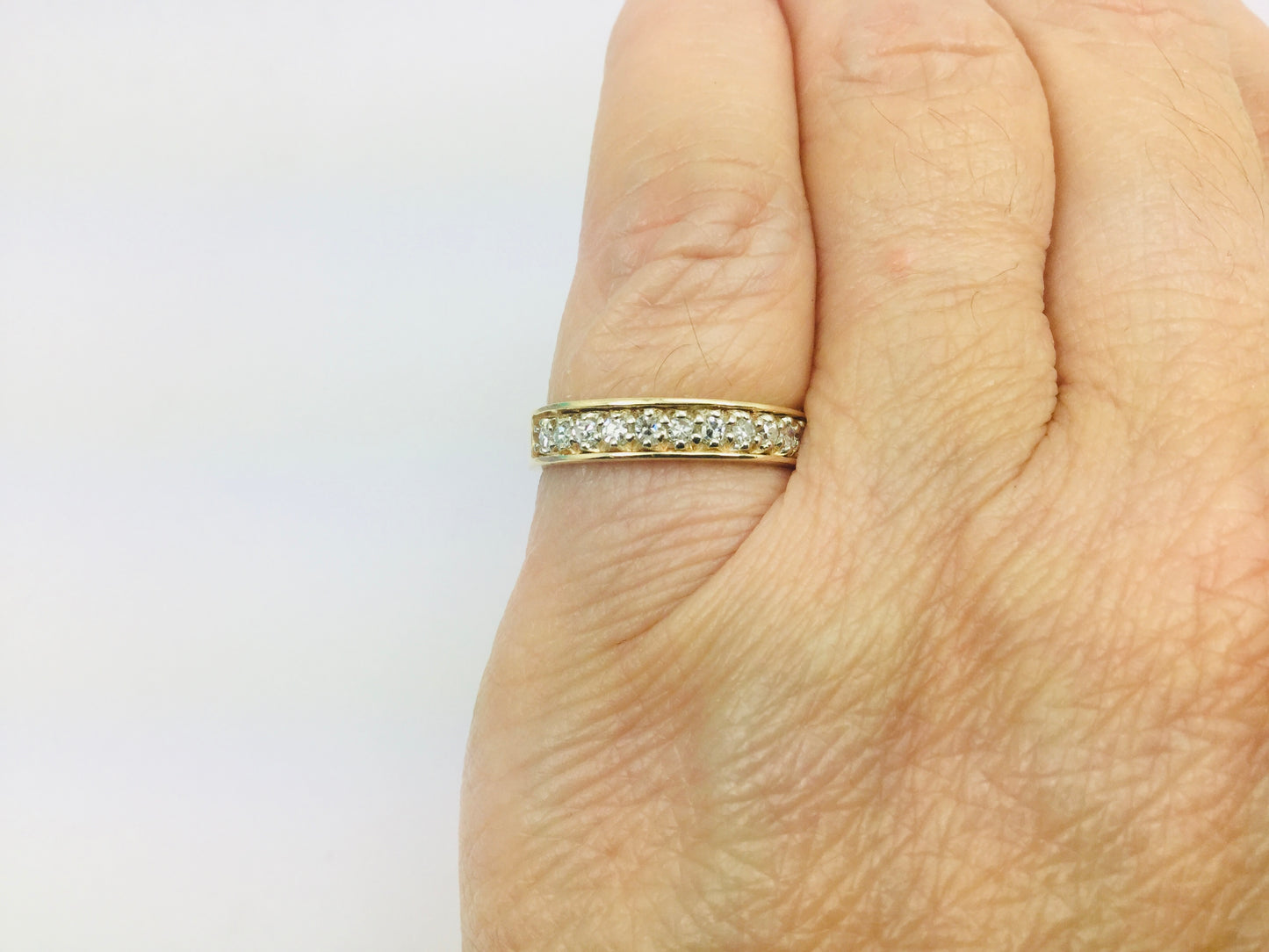 14k Yellow Gold Round Cut 0.22ct Diamond Row Set Ring