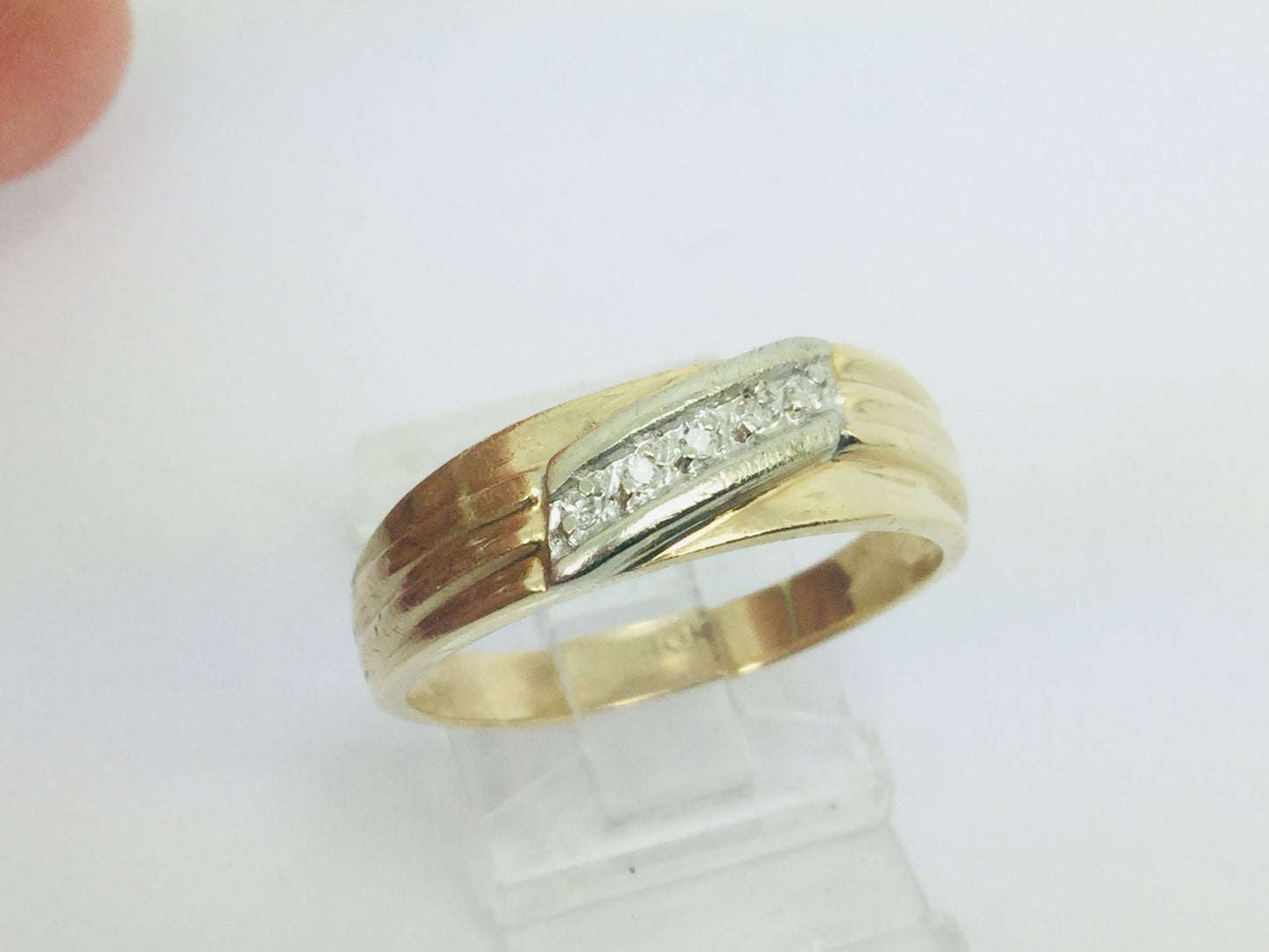 10k Yellow and White Gold Round Cut 5pt Diamond Row Set Band Ring