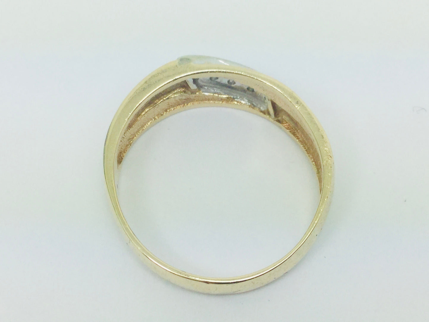 10k Yellow and White Gold Round Cut 5pt Diamond Row Set Band Ring